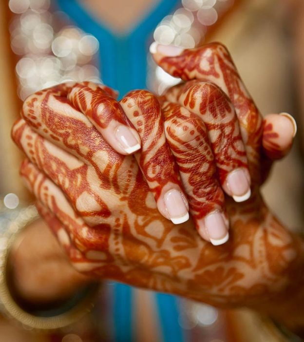 Top 10 Ways To Entertain Your Guests During Mehndi Ceremony