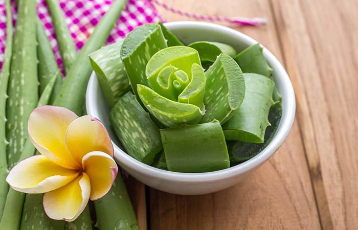 Aloe vera for dark underarms