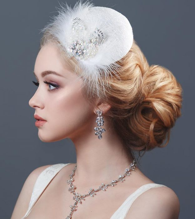 22 Best Hairstyles For Brides With Round Faces