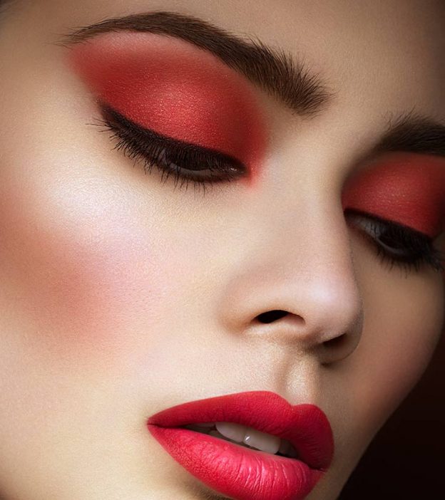 20 Stunning Red Eyeshadows Looks To Try