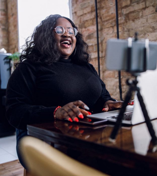 21 Best Plus-Size Blogs You Can Follow On Instagram