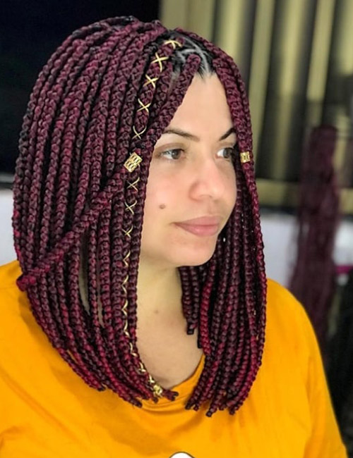 Accessorized knotless braids