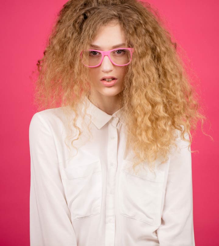 How To Treat Frizzy Hair In Humidity